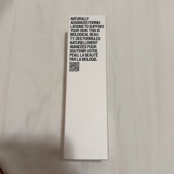 NIB Grown Alchemist Hydra-Restore Lip Balm (12mL) - Picture 8 of 9